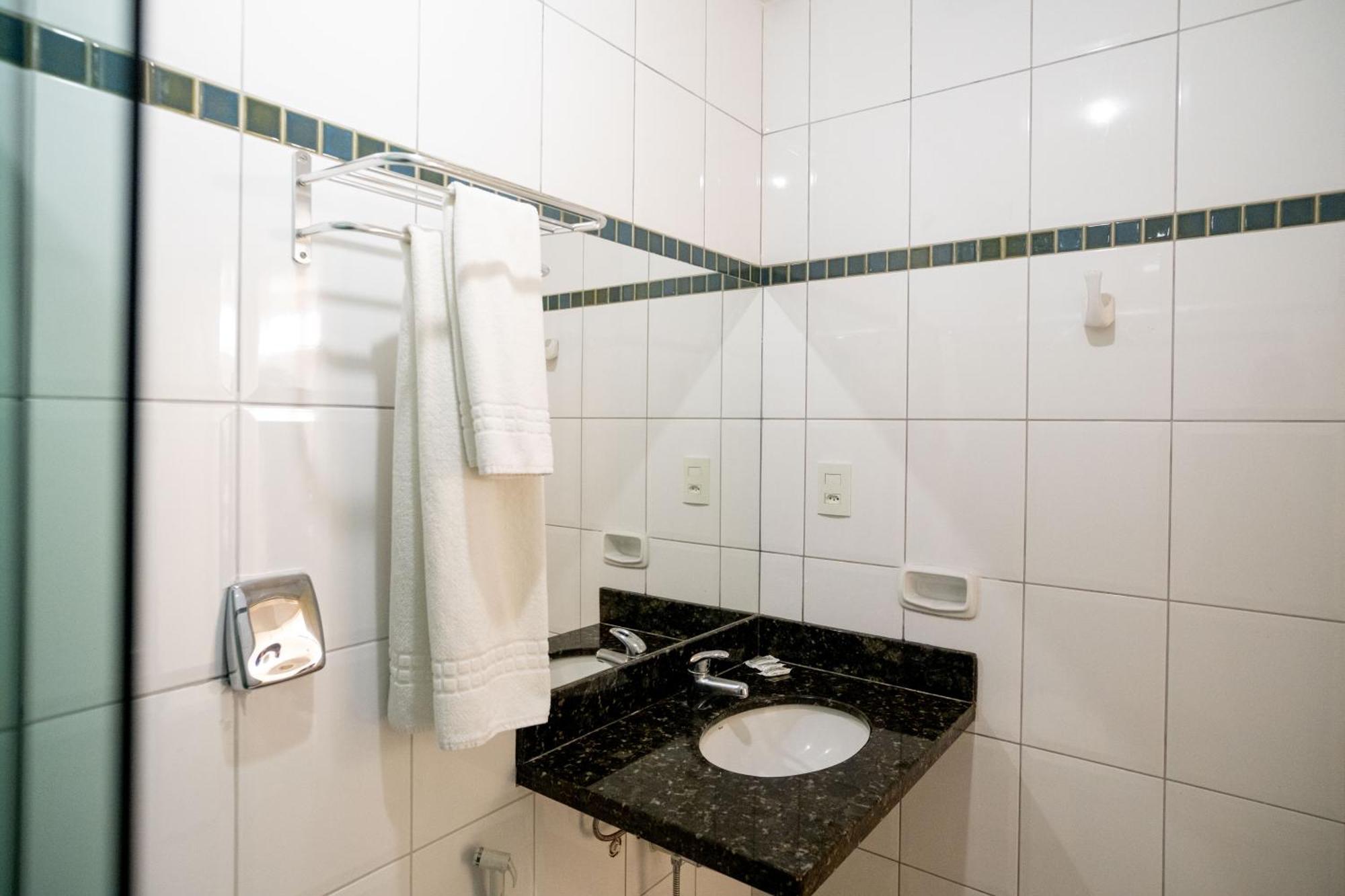 Hotel Conceicao لينهارس المظهر الخارجي الصورة